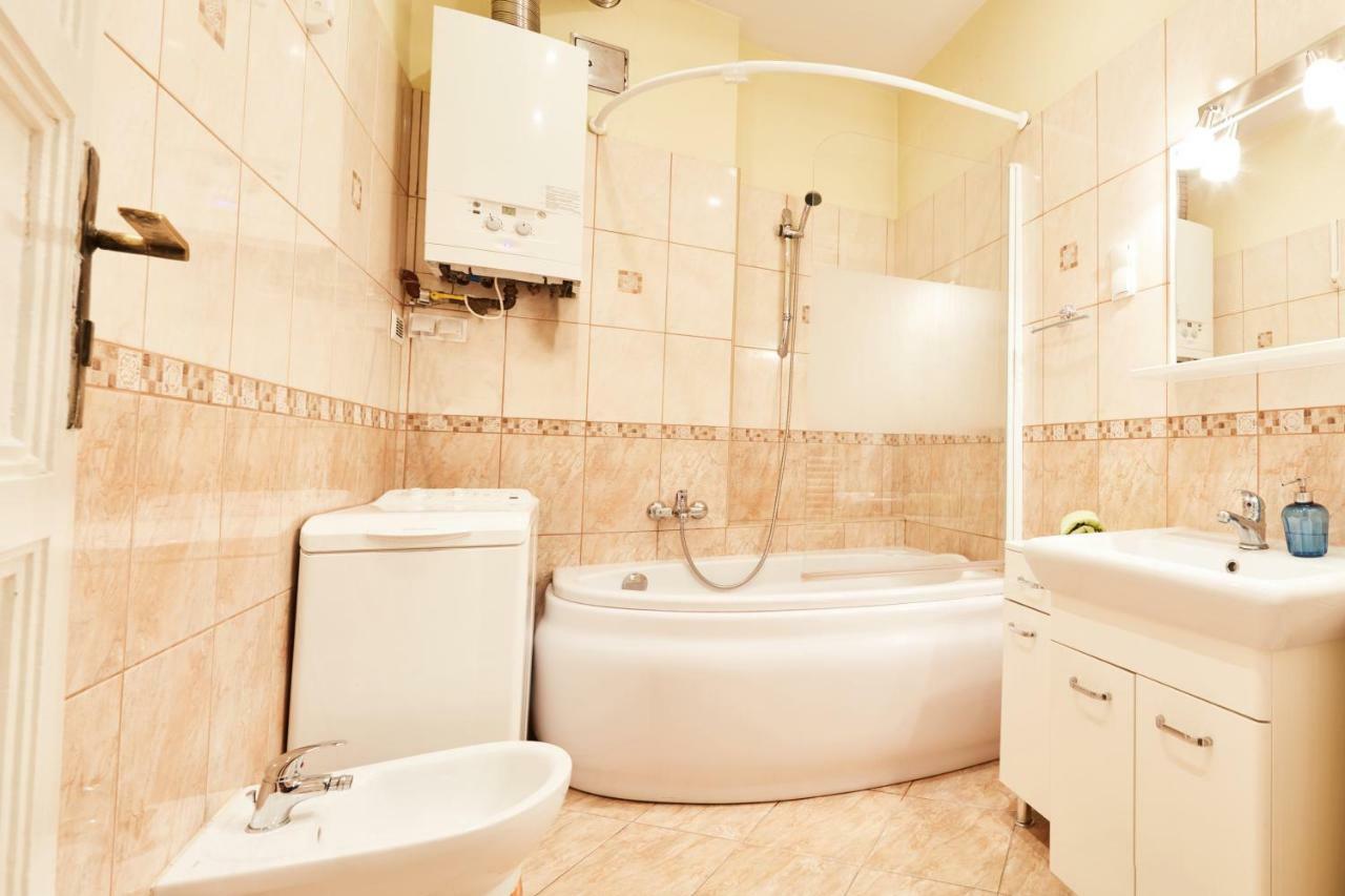Calm Apartments Pedzichow Street คราคูฟ ภายนอก รูปภาพ
